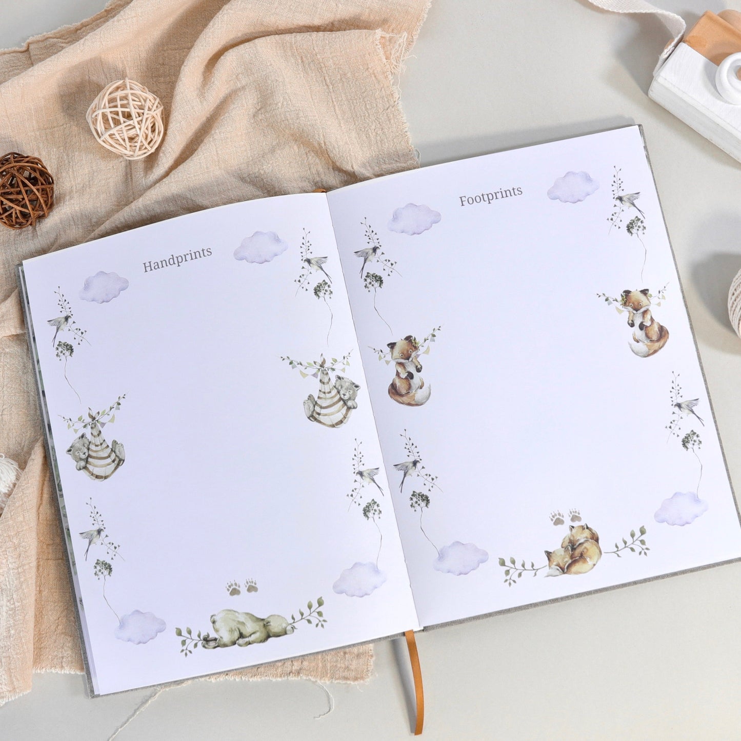 The Story of You: Fearfully and Wonderfully Made (Bear Forest) - Linen Baby Keepsake Book with Storage Box