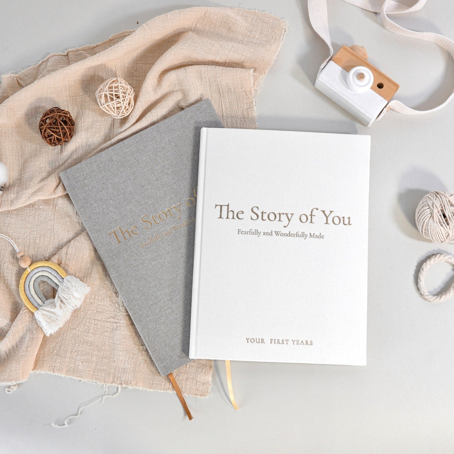 The Story of You: Fearfully and Wonderfully Made (Bear Forest) - Linen Baby Keepsake Book with Storage Box
