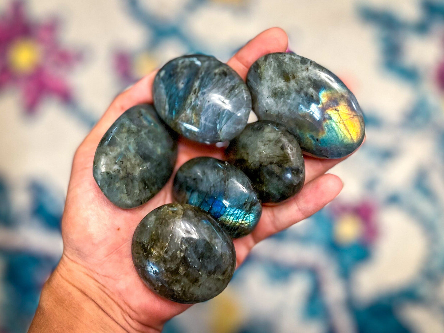 PRETTY Labradorite Palm Stone